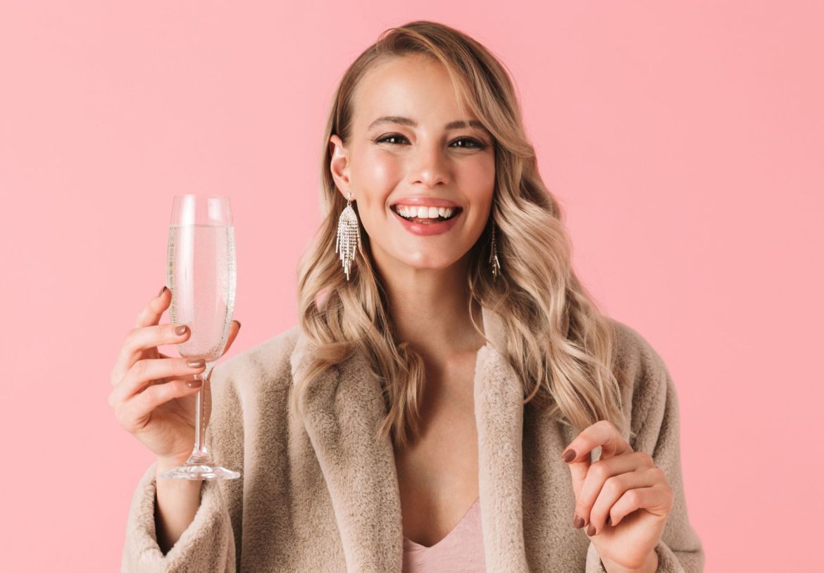 5 Natural Skincare Recipes with Champagne - Champagne Skin Care Recipes - 9Pedia.com